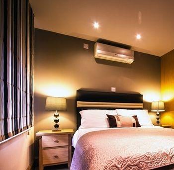 Thameside Hotel Reading Exteriör bild